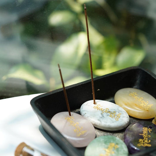 atural Crystal Om Mani Padme Hum ( Six-Syllable Mantra ) Worry Stone Incense Holder Keychain Bag Hanging DIY