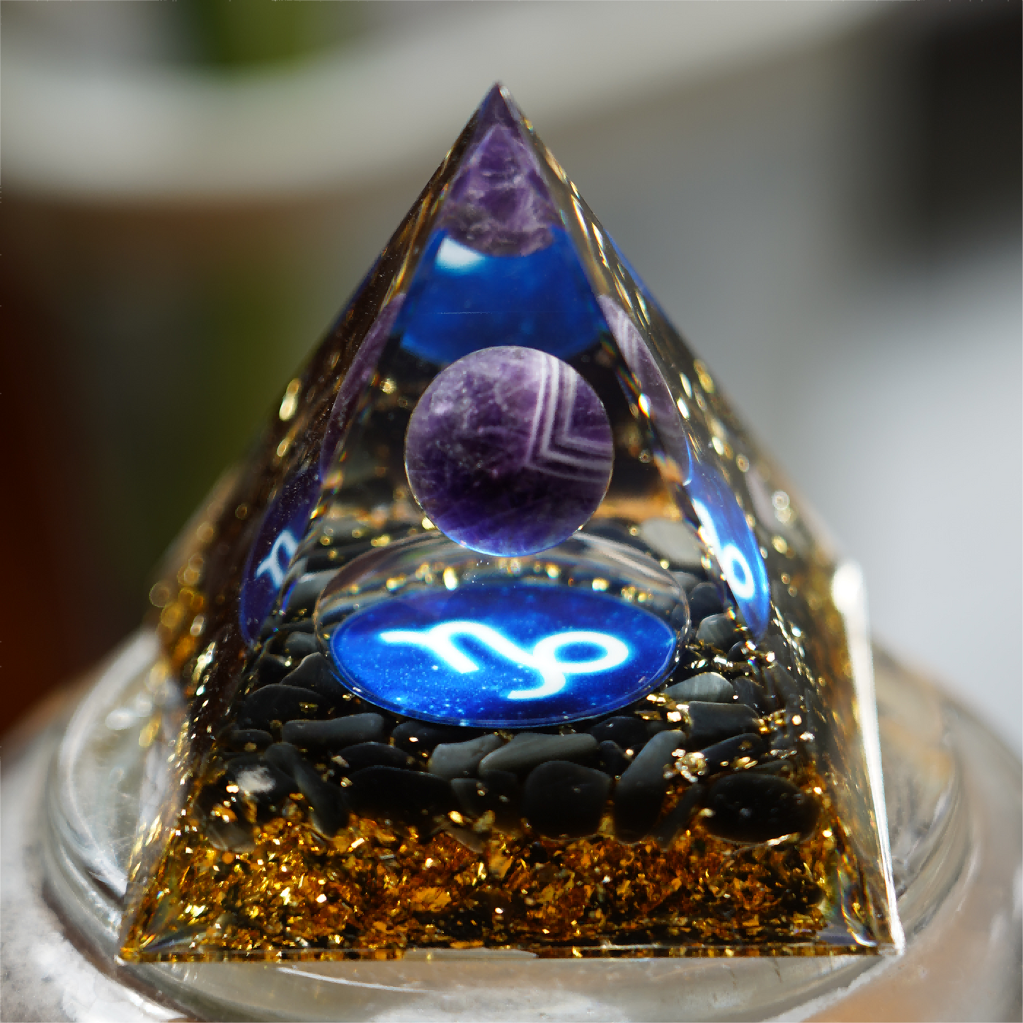 6cm Zodiac Orgone Resin Indused Crystal Chips Pyramid Free Form Crystal Healing Bulk Wholesale