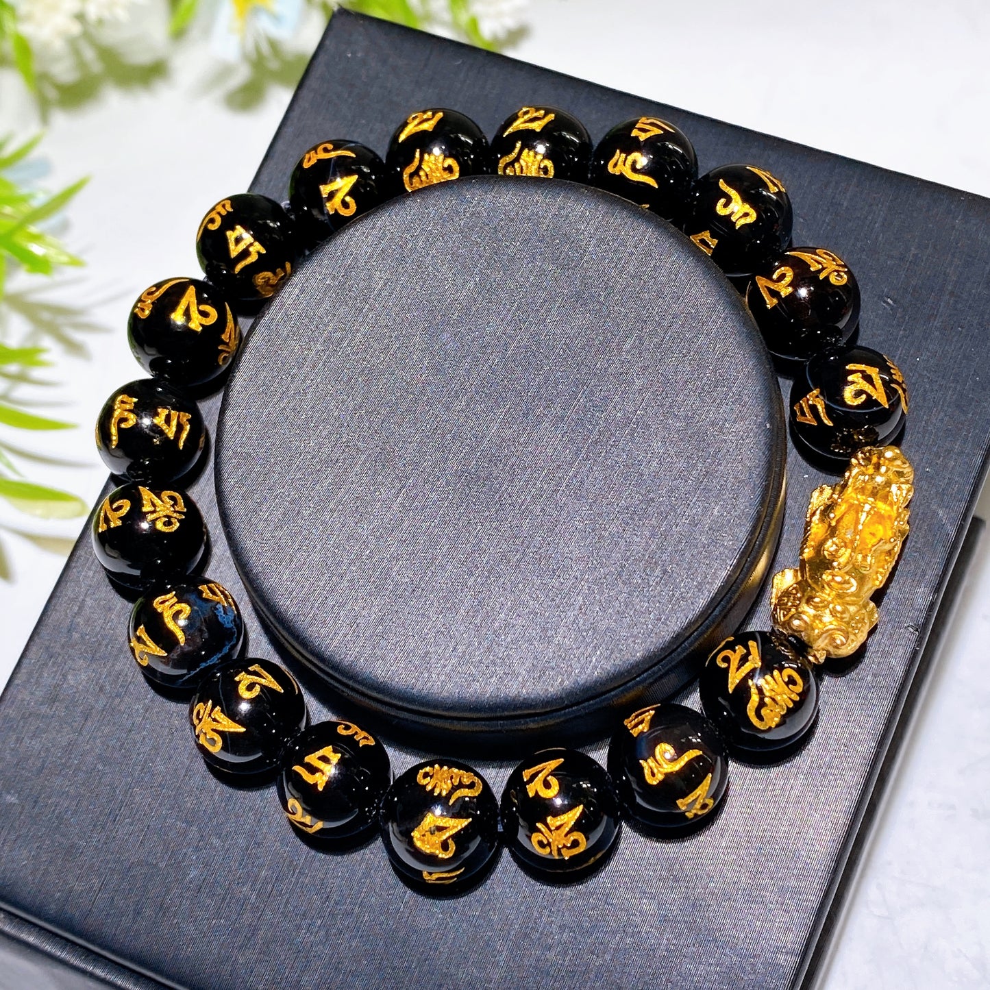 8mm 10mm Crystal Bracelet with Gold Metal Pixiu Decor Crystal Healing Bulk Wholesale