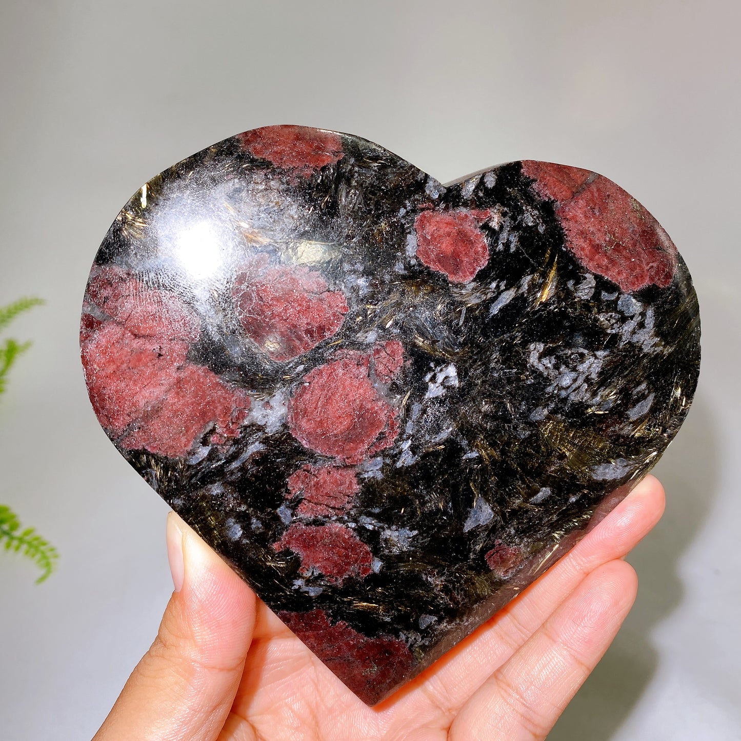 Atrophylite Garnet Moss Agate Heart Carving Wholesale