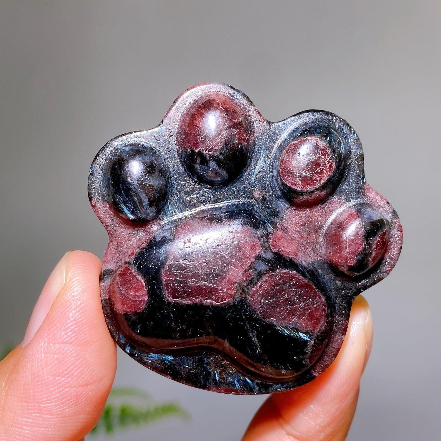 1.9"-2.1" Natural Crystal Paw Carving Wholesale