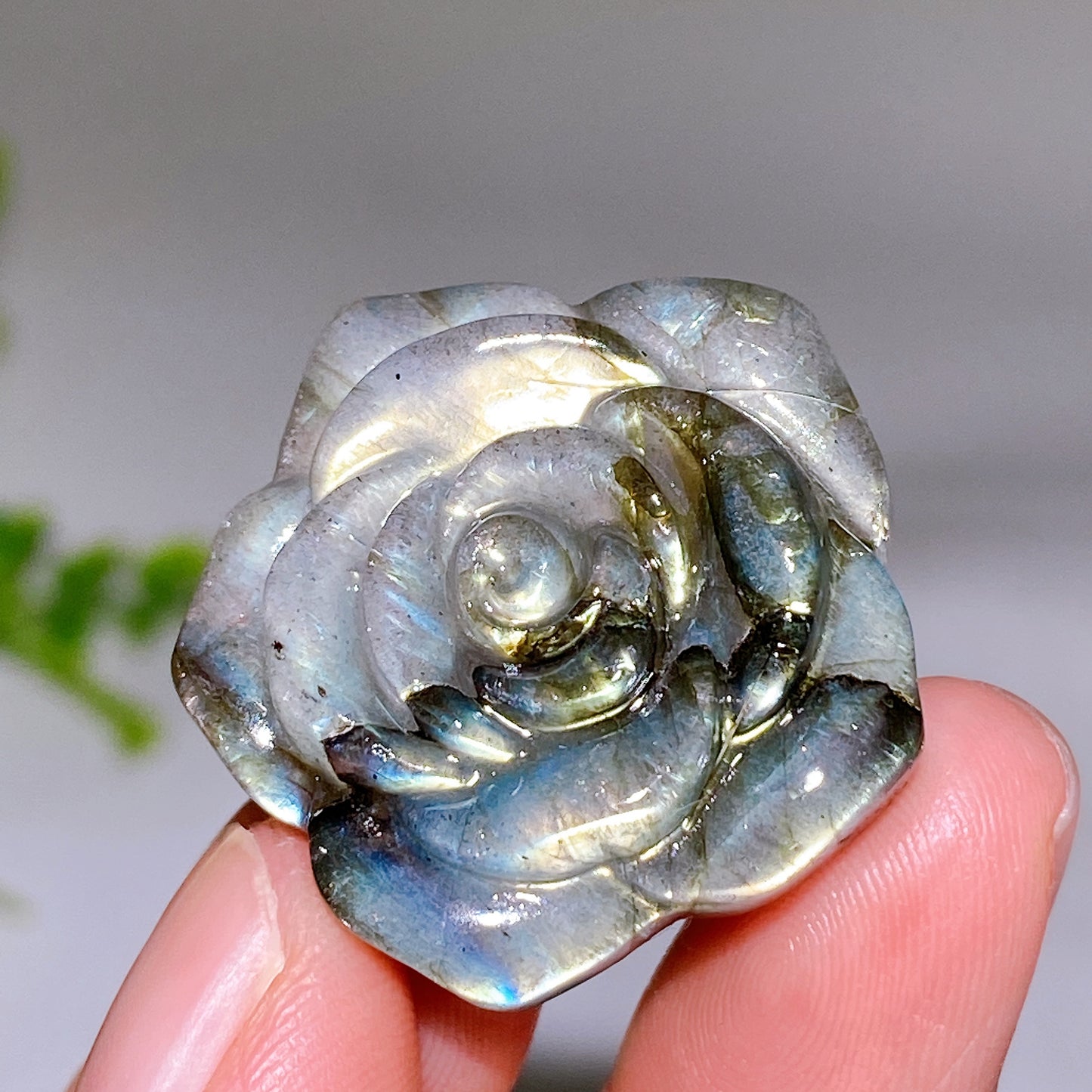1.2" Natural Labradorite Flower Carving Wholesale