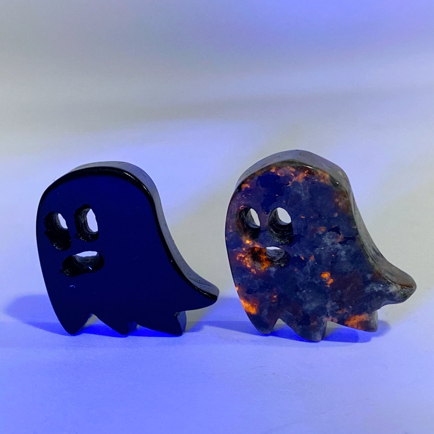 1.1" Mixed Crystal Mini Ghost Slab Carvings for Halloween Crystal Healing Bulk Wholesale