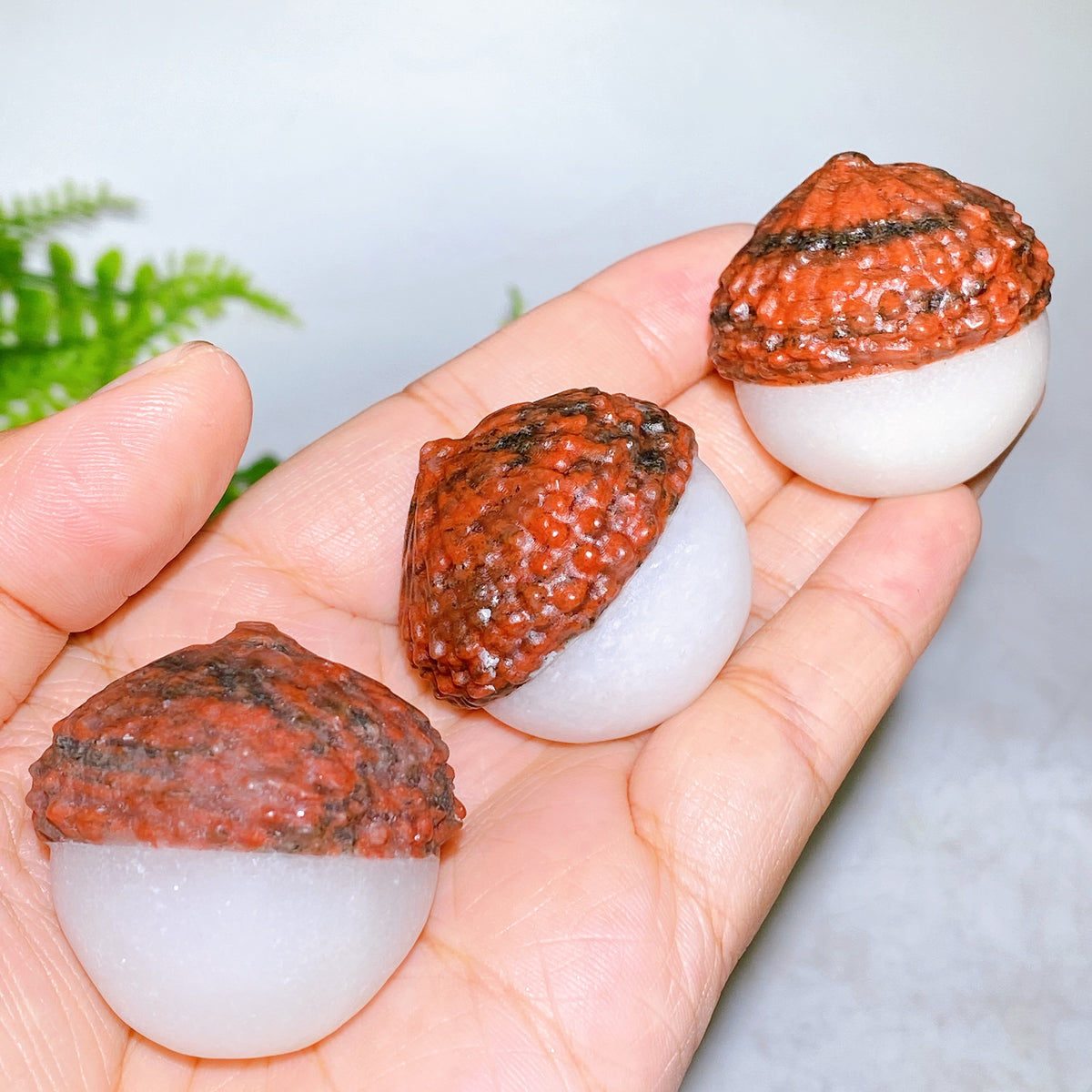 1.4"-1.6" Crystal Litchi Arcon Carving Wholesale