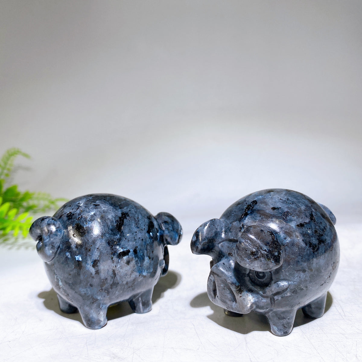 2.3" Larvikite Pig Carving Wholesale