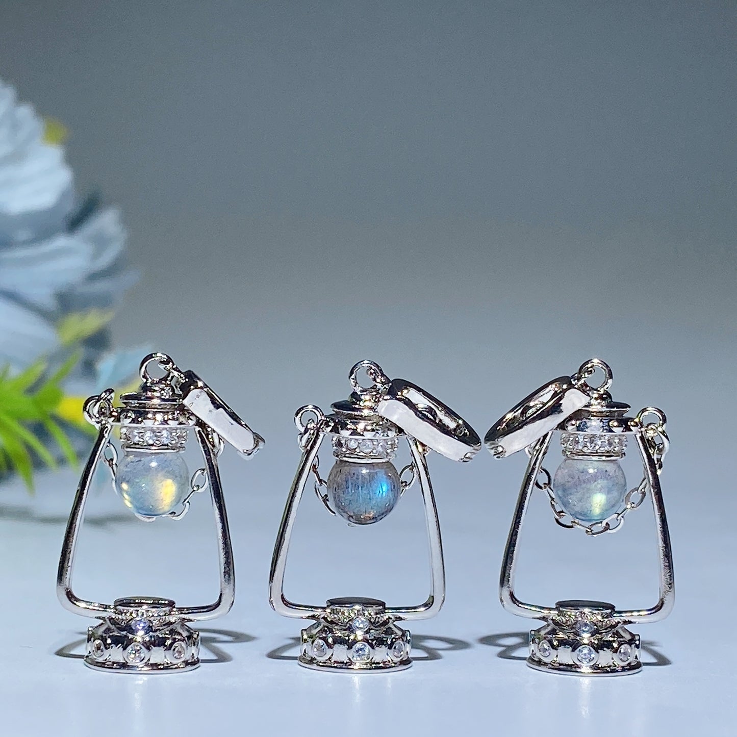 Labradorite Lamp Shape Pendant Crystal Healing Bulk Wholesale