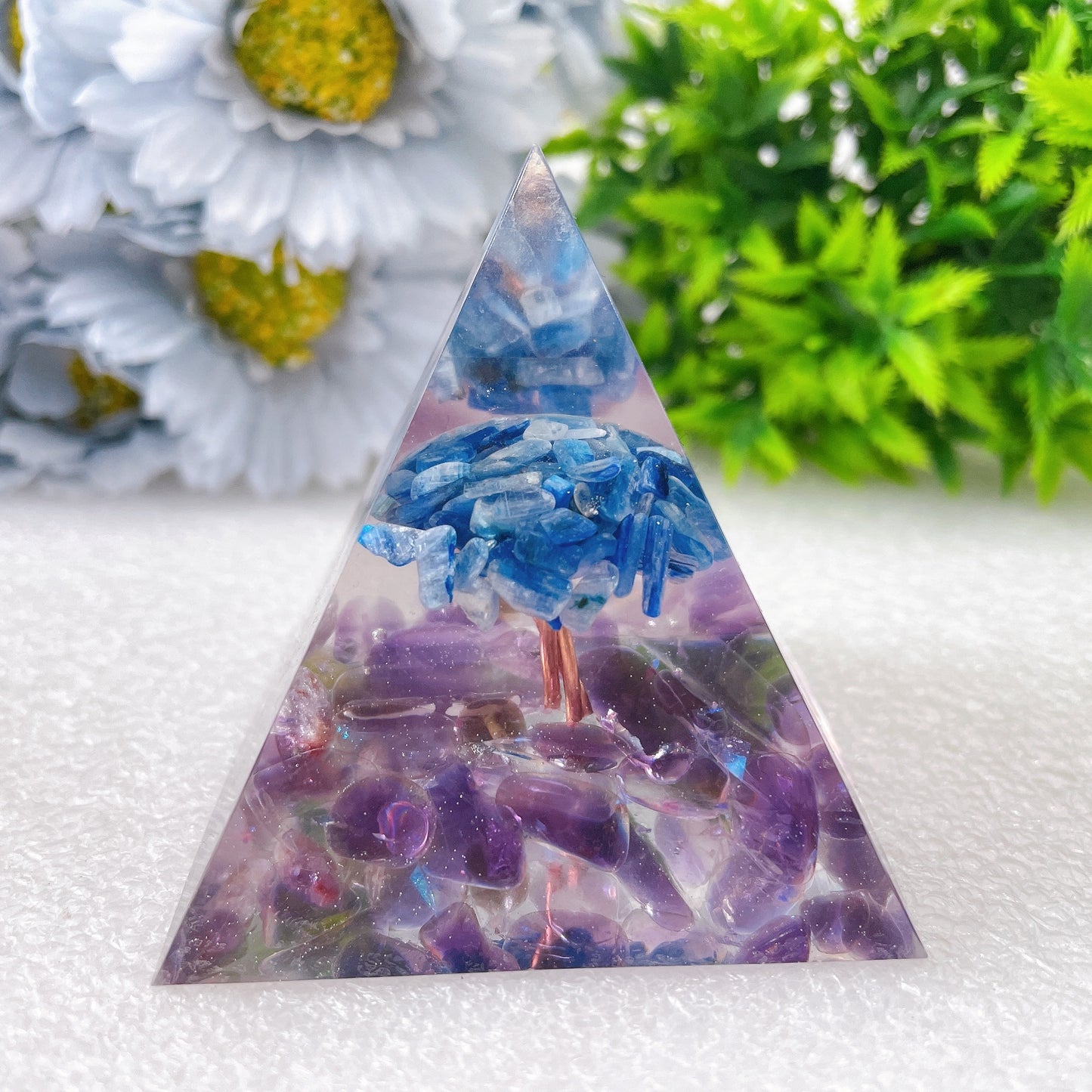 2.3" Resin Crystal Pyramid Free Form