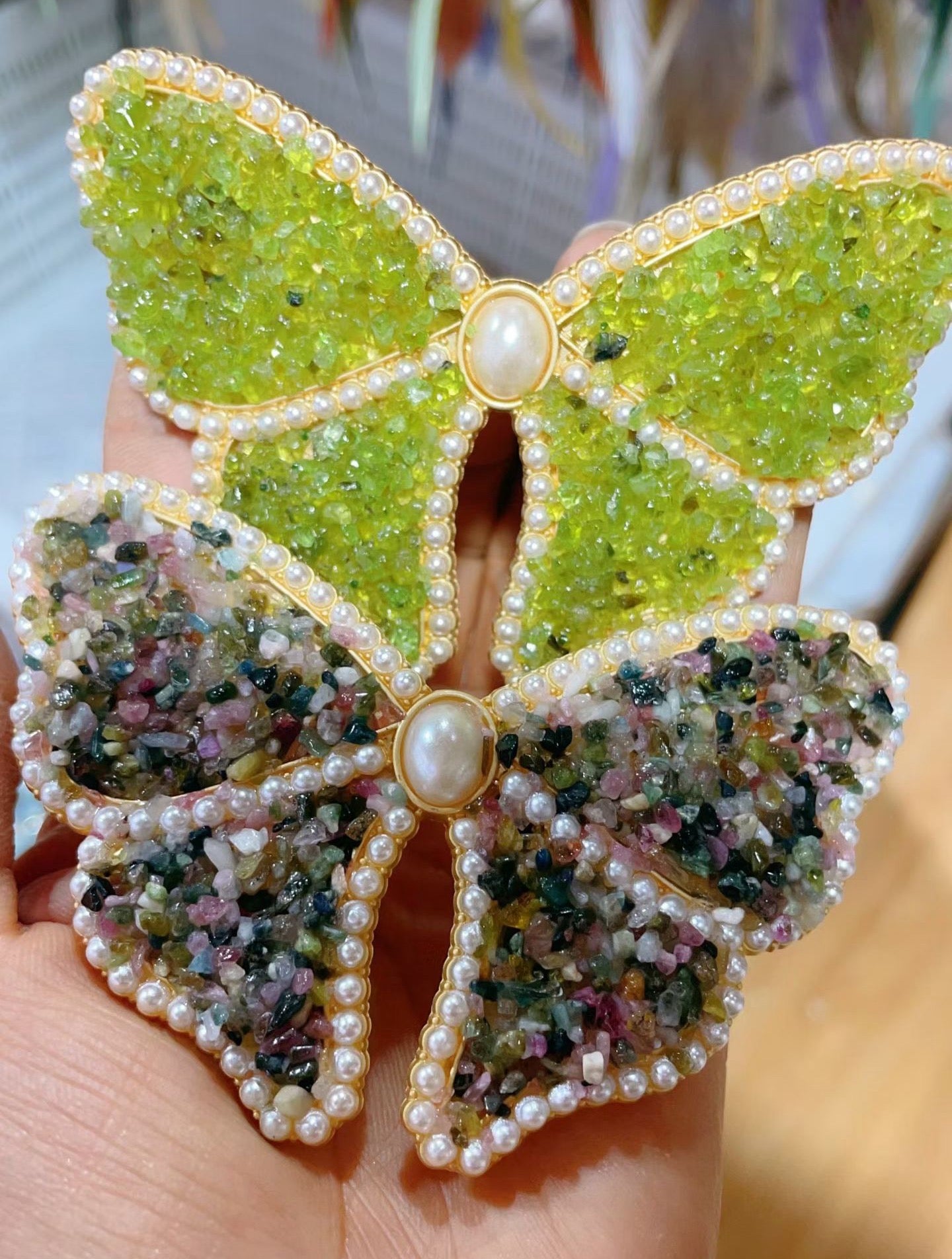 Natural Crystal Chips Butterfly Hairpin Crystal Healing Bulk Wholesale