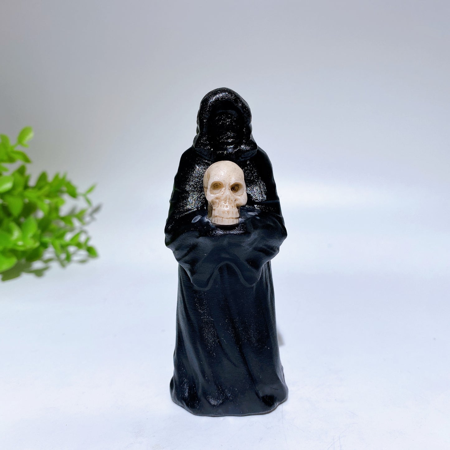 1.4" 3.6" Crystal No-Head Ghost Holding Skull Carving Crystal Healing Bulk Wholesale