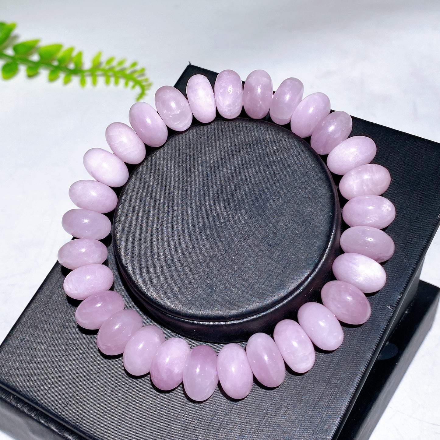 11mm UV Reactive Kunzite Bracelet Wholesale
