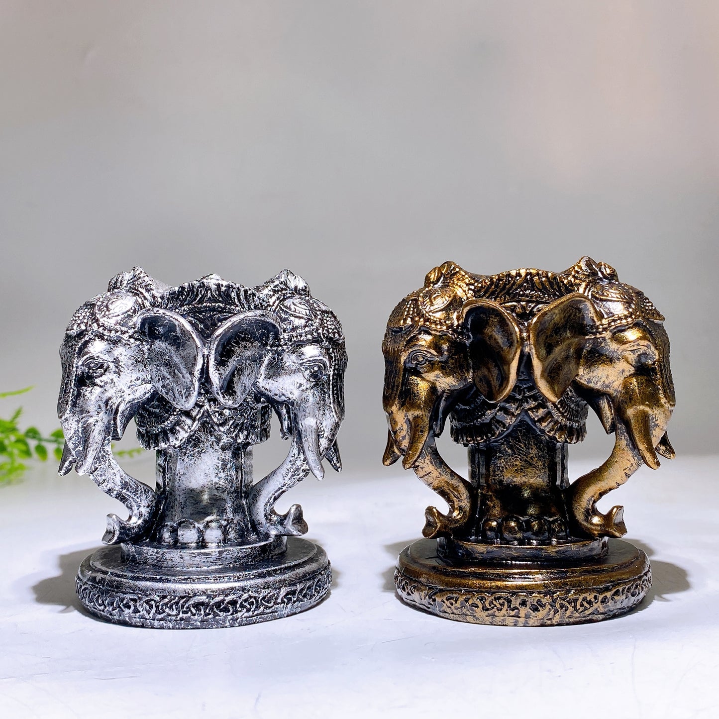 8cm Resin Three-elephants Stand Wholesale