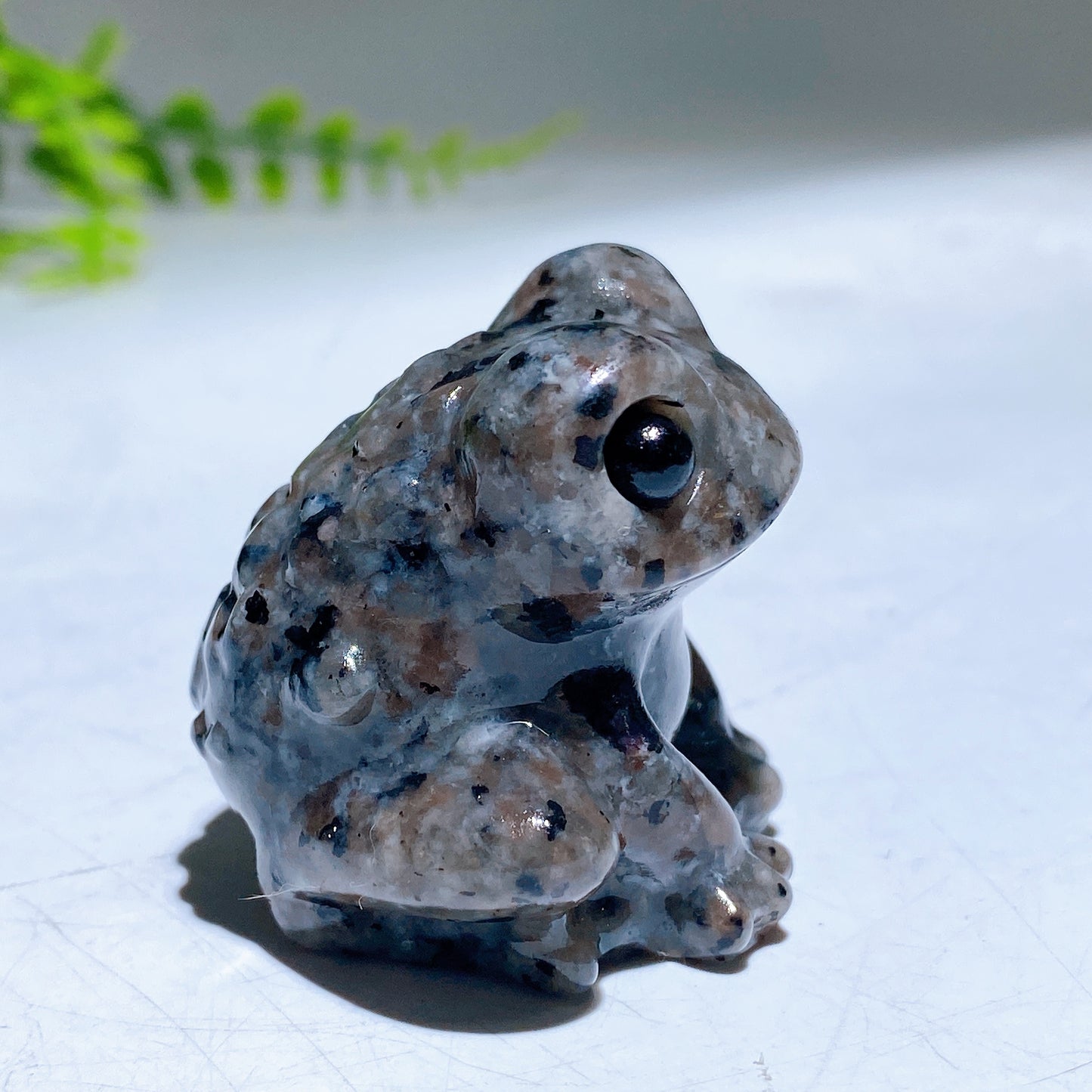 1.4" Crystal Toad Frog Carving Wholesale