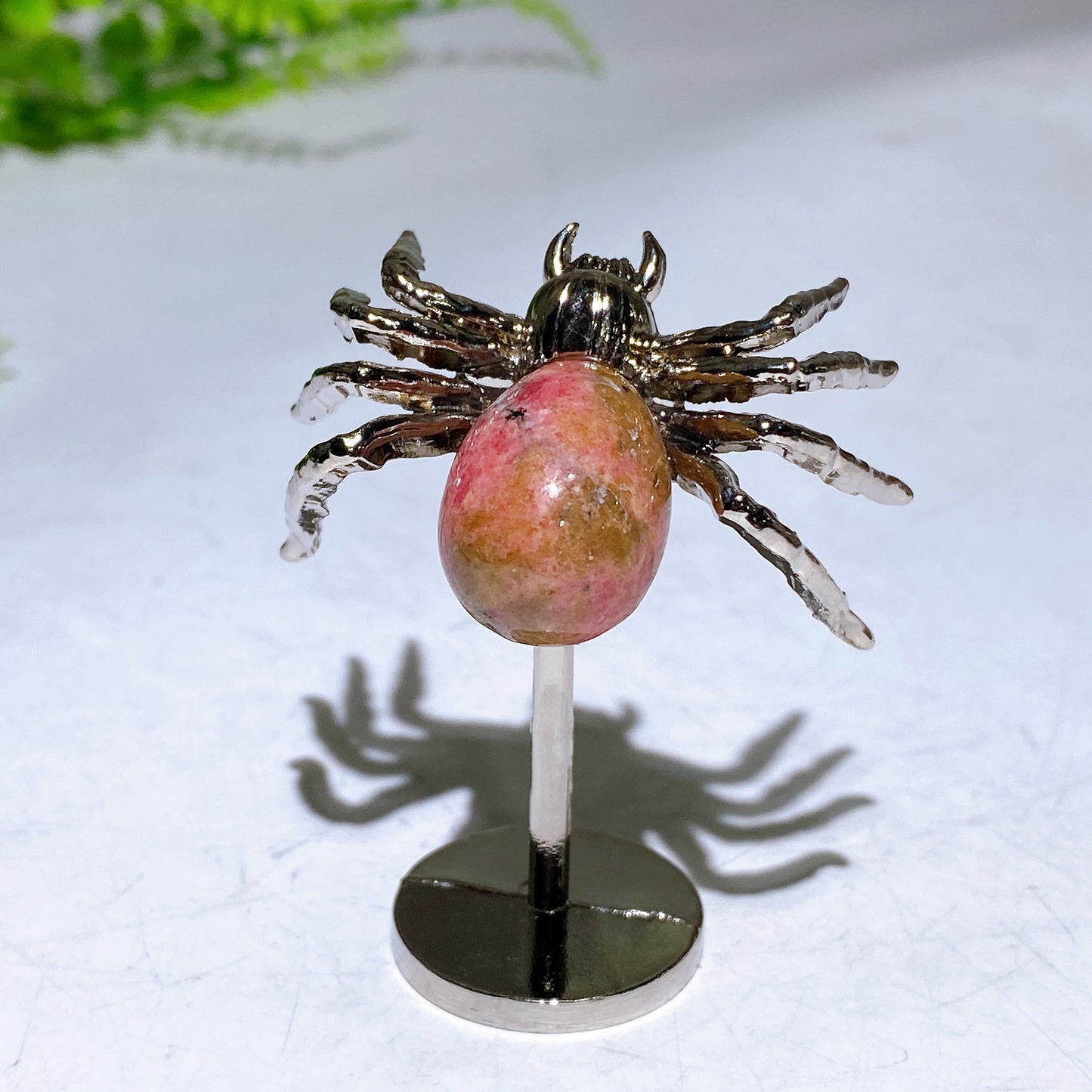 Natural Crystal Spider Carving with Fixed Metal Display Stand Wholesale