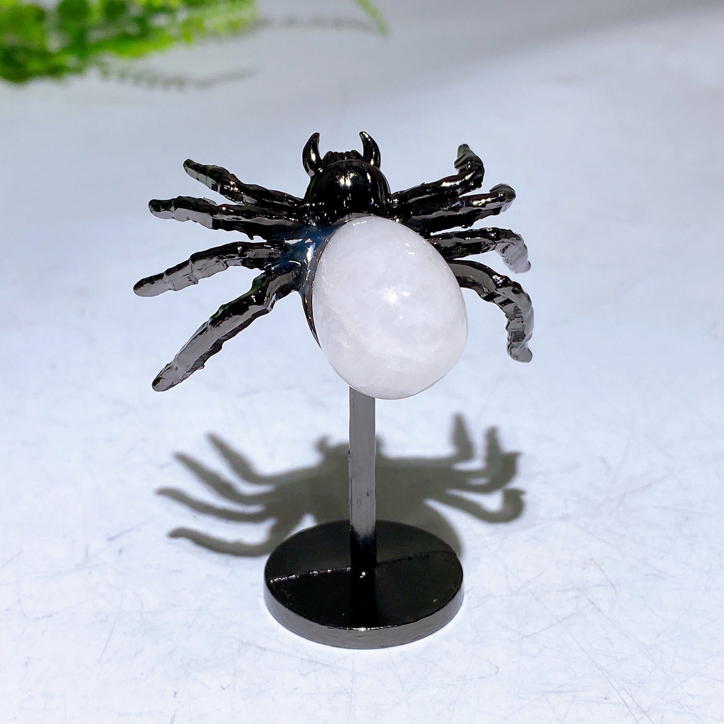 Natural Crystal Spider Carving with Fixed Metal Display Stand Wholesale