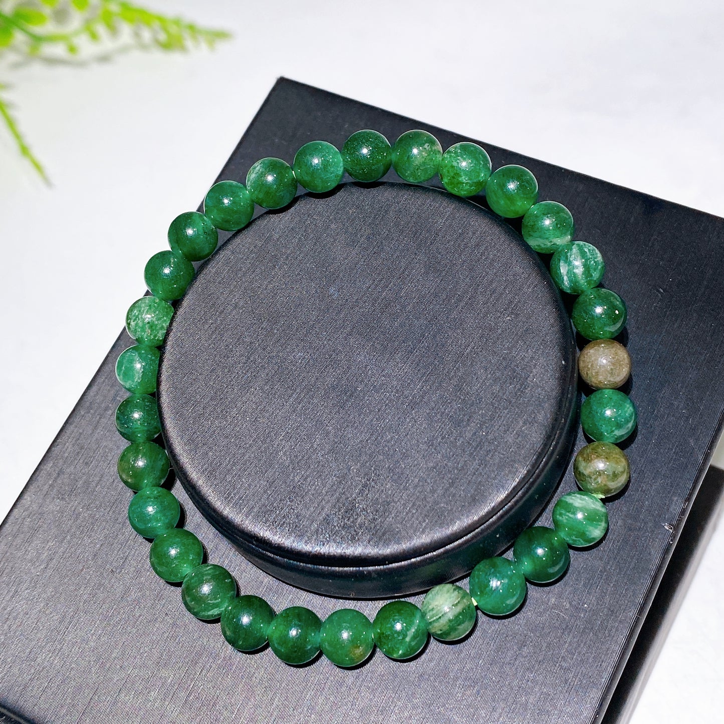 6mm 8mm Emerald Jade Bracelet Wholesale