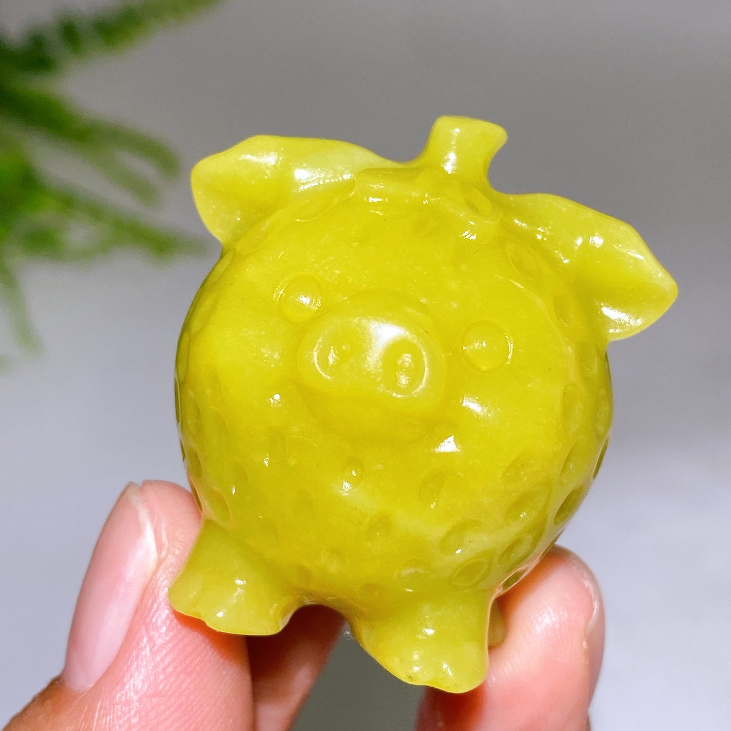1.6" Natural Crystal Strawberry Pig Carving Wholesale