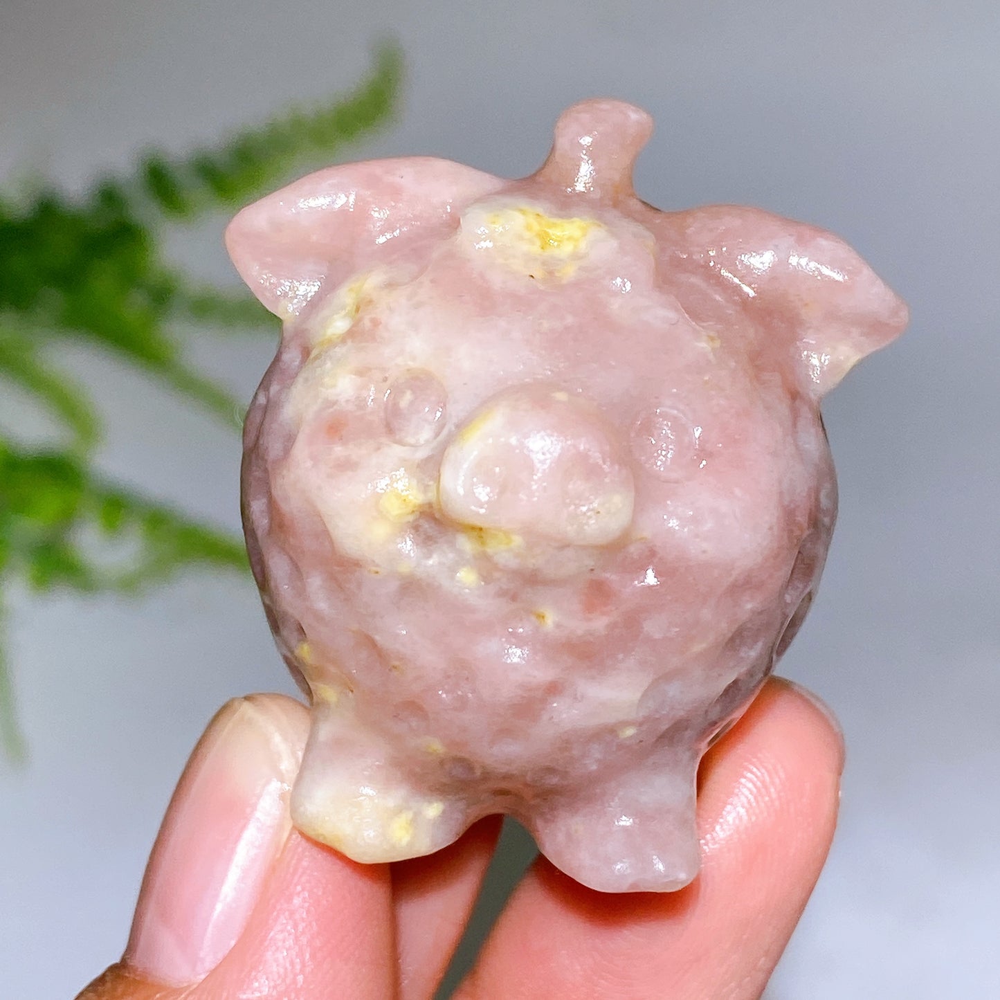 1.6" Natural Crystal Strawberry Pig Carving Wholesale
