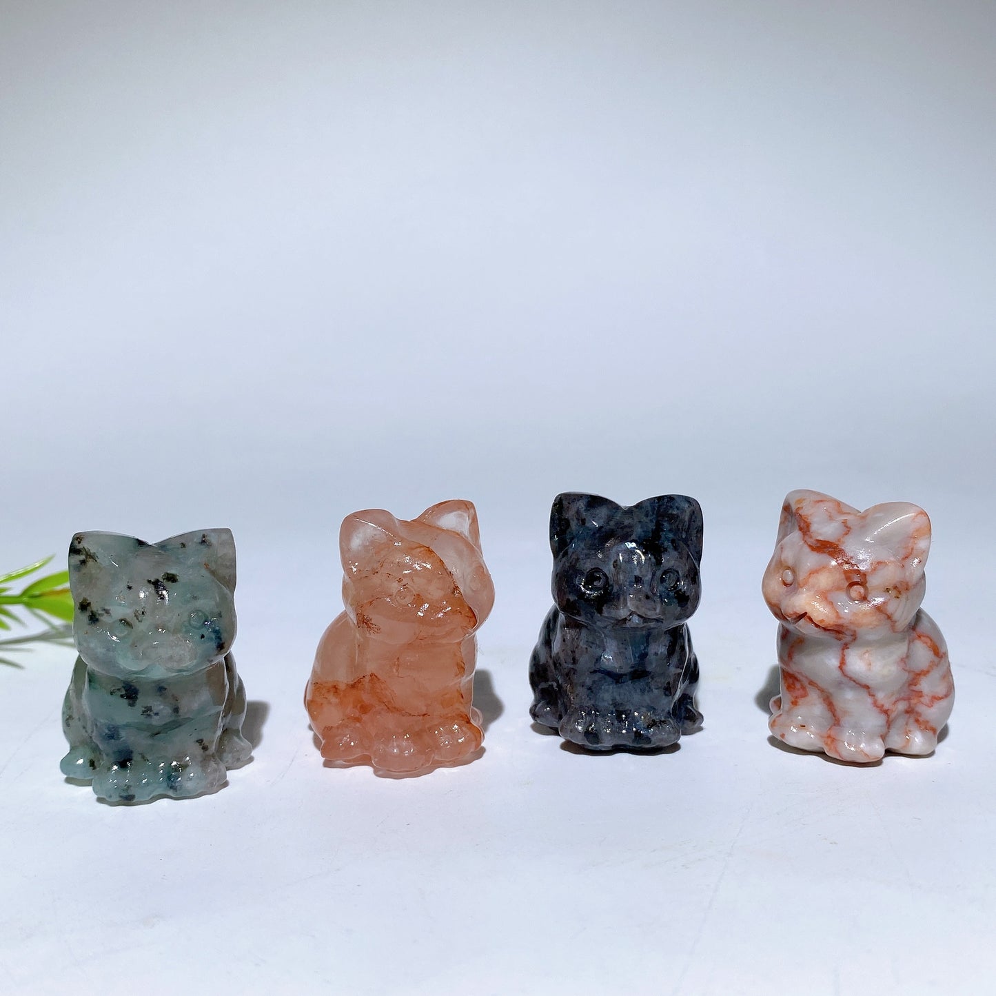 1.3“ Mixed Crystal Mini Cat Carvings Bulk Wholesale