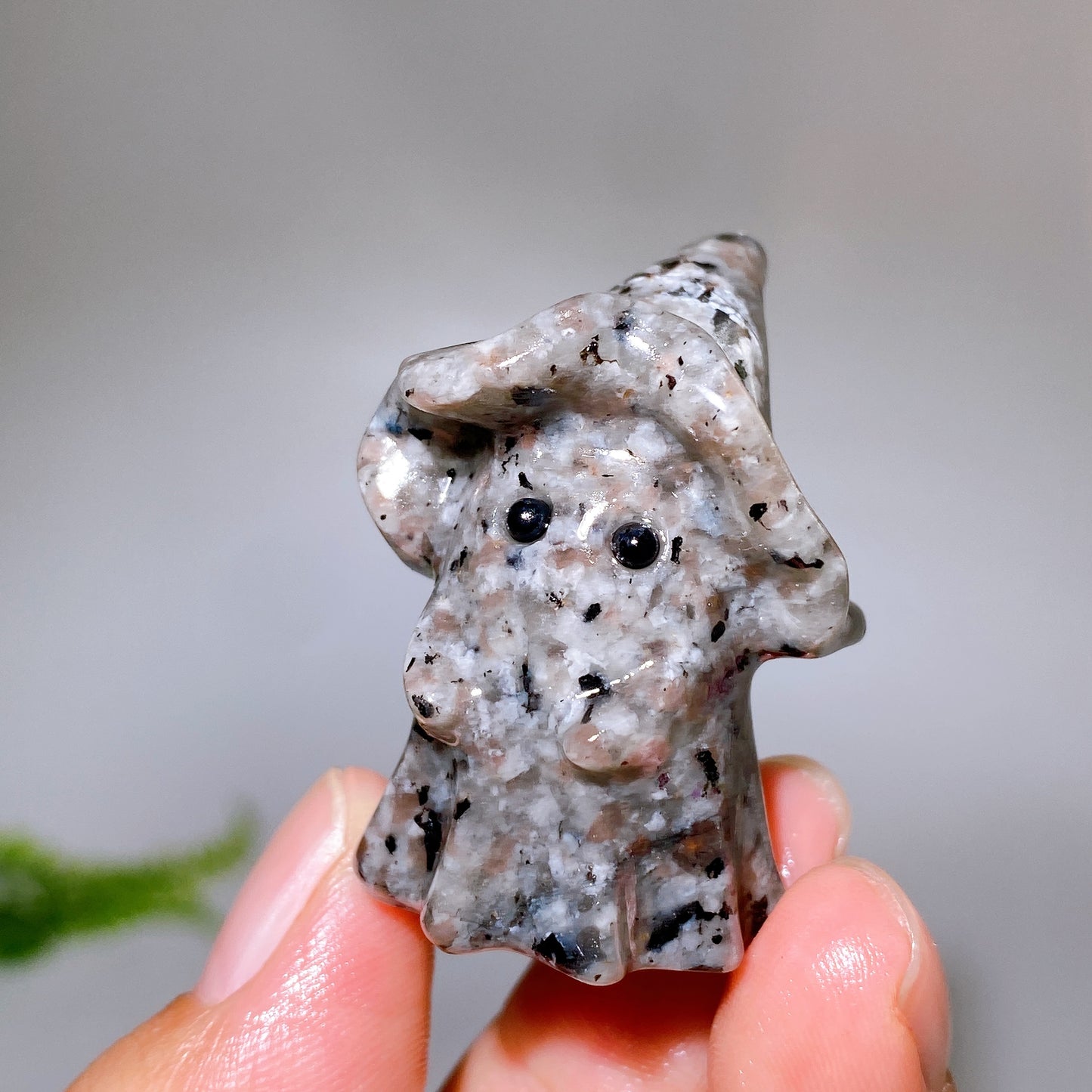 1.5" Natural Crystal Ghost with Witch's Hat Carving for Halloween Wholesale