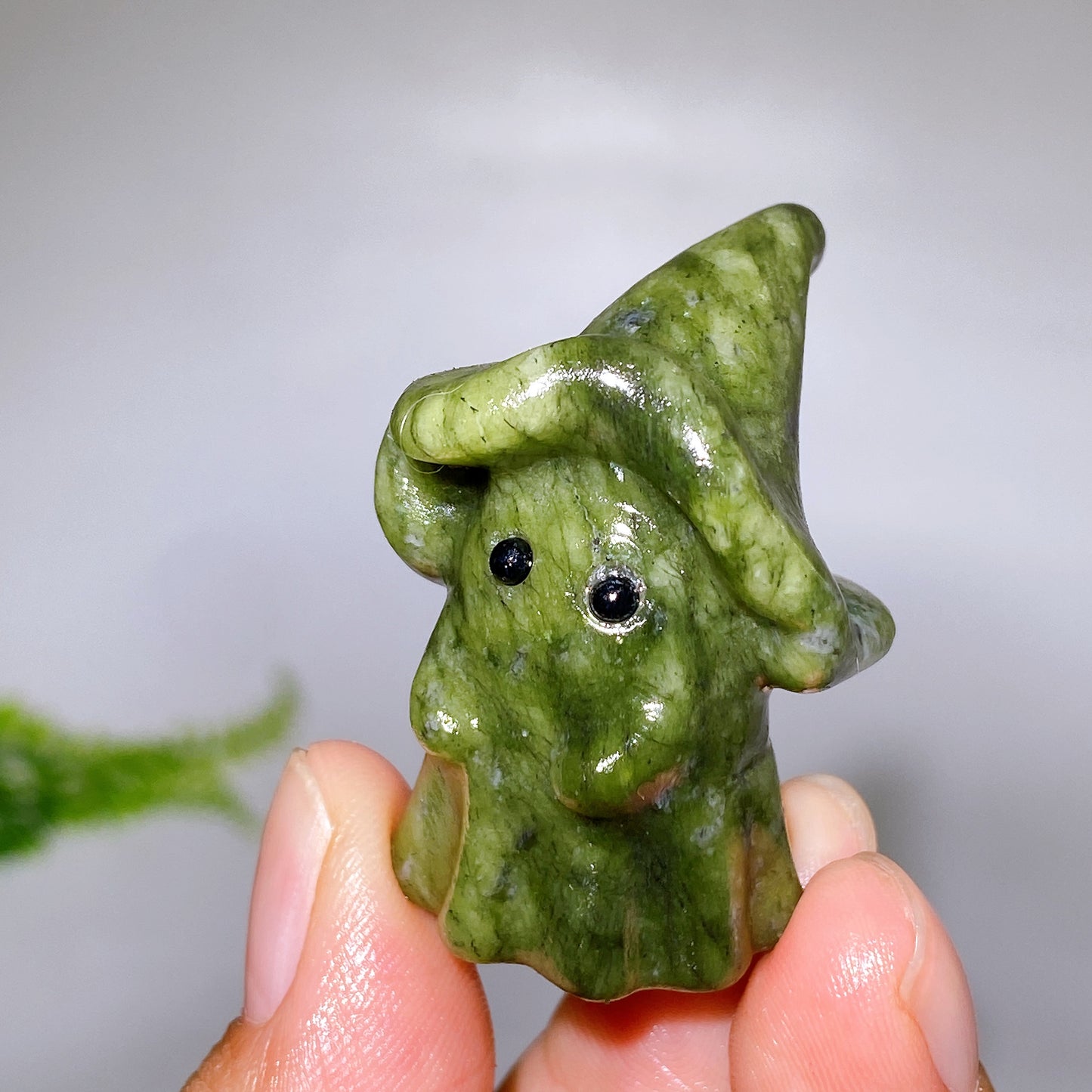 1.5" Natural Crystal Ghost with Witch's Hat Carving for Halloween Wholesale