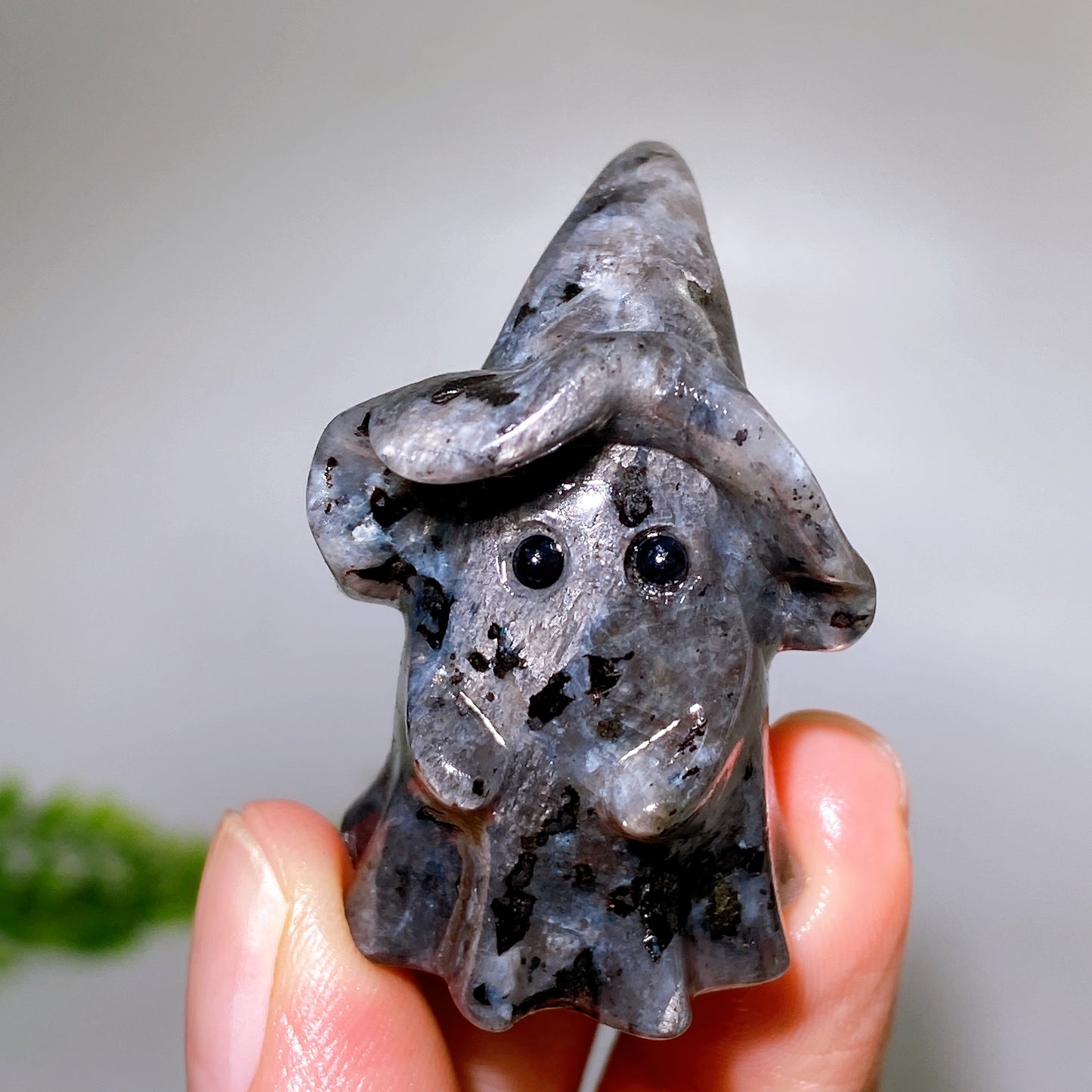 1.5" Natural Crystal Ghost with Witch's Hat Carving for Halloween Wholesale