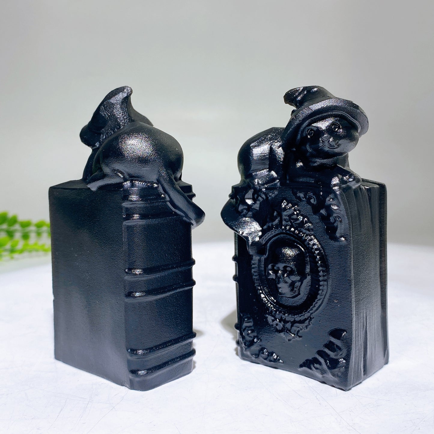 3.9" Black Obsidian Cat on Skull Decor Book for Halloween Wholesale