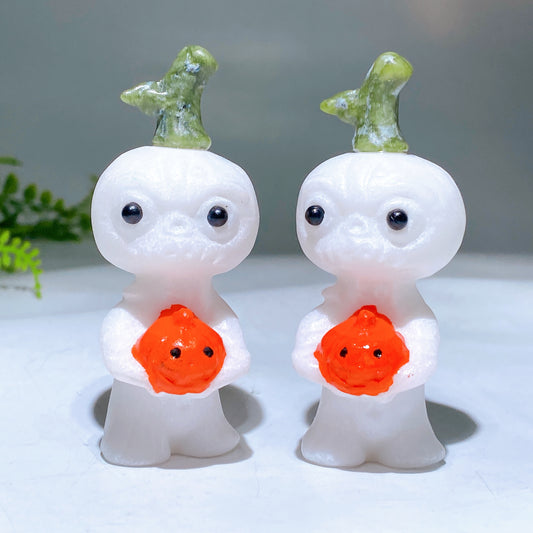 3.2" White Jade Pumpkin-man Holding UV Reactive Painting Pumpkin Carving for Hallloween Wholesale