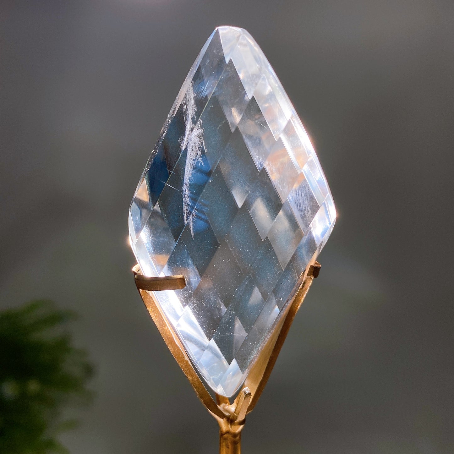Clear Quartz Water-drop Diamond Curved Rhomus with Stand Wholesale