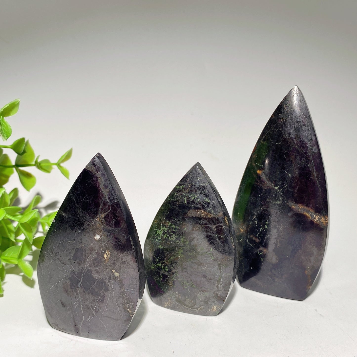 2.5"-4.5" Sugilite Free Form Bulk Wholesale