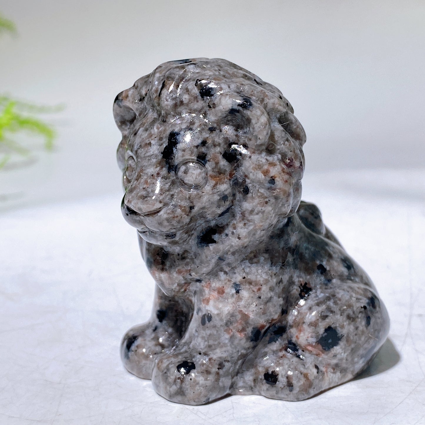 2.3" Crystal Lion Carving Wholesale