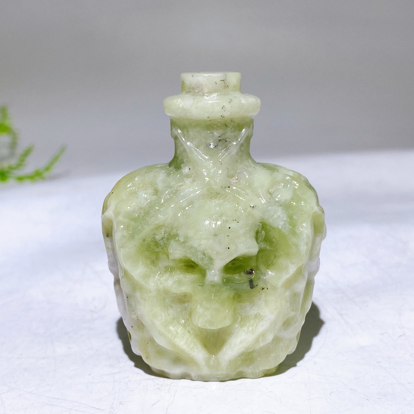 2.4" Crystal Poison Bottle Carving Wholesale
