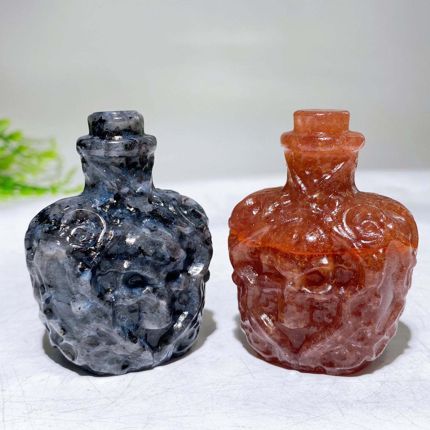 2.4" Crystal Poison Bottle Carving Wholesale