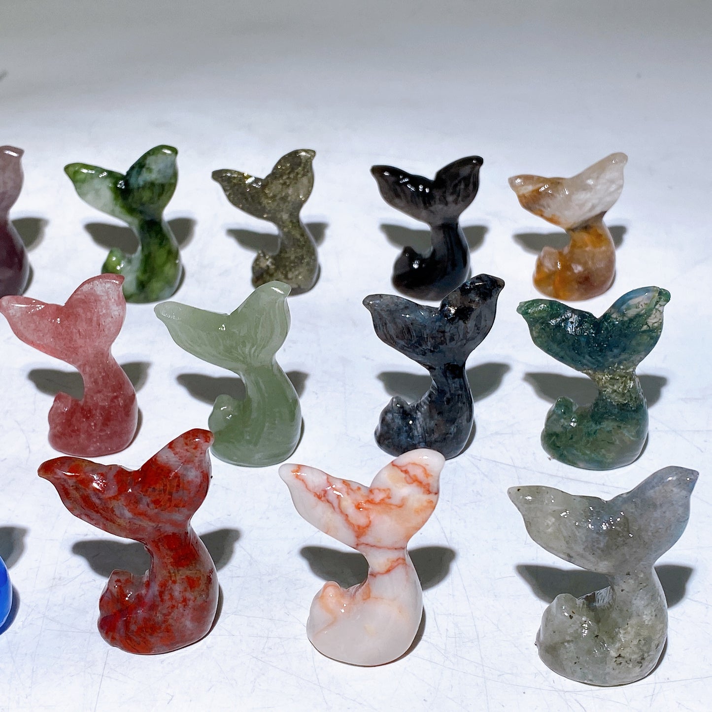 1.5" Naturtal Crystal Fish Tail Carving Wholesale