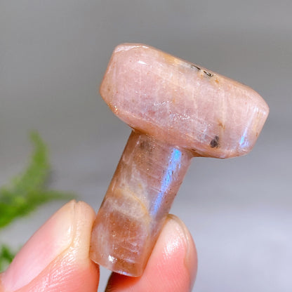1.3" Natural Crystal Hammer Carving Wholesale