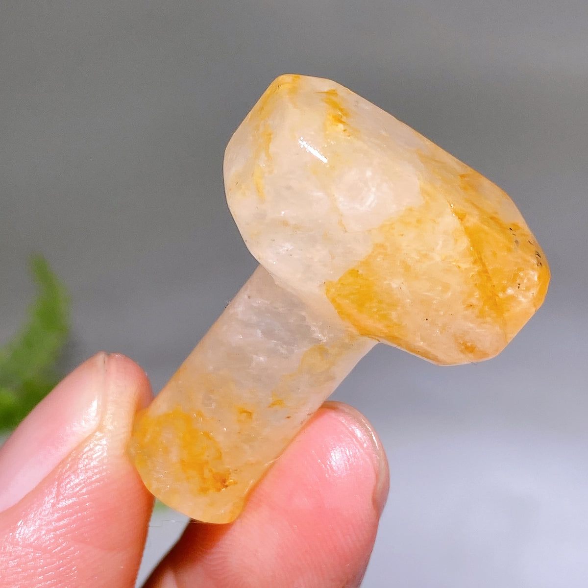 1.3" Natural Crystal Hammer Carving Wholesale