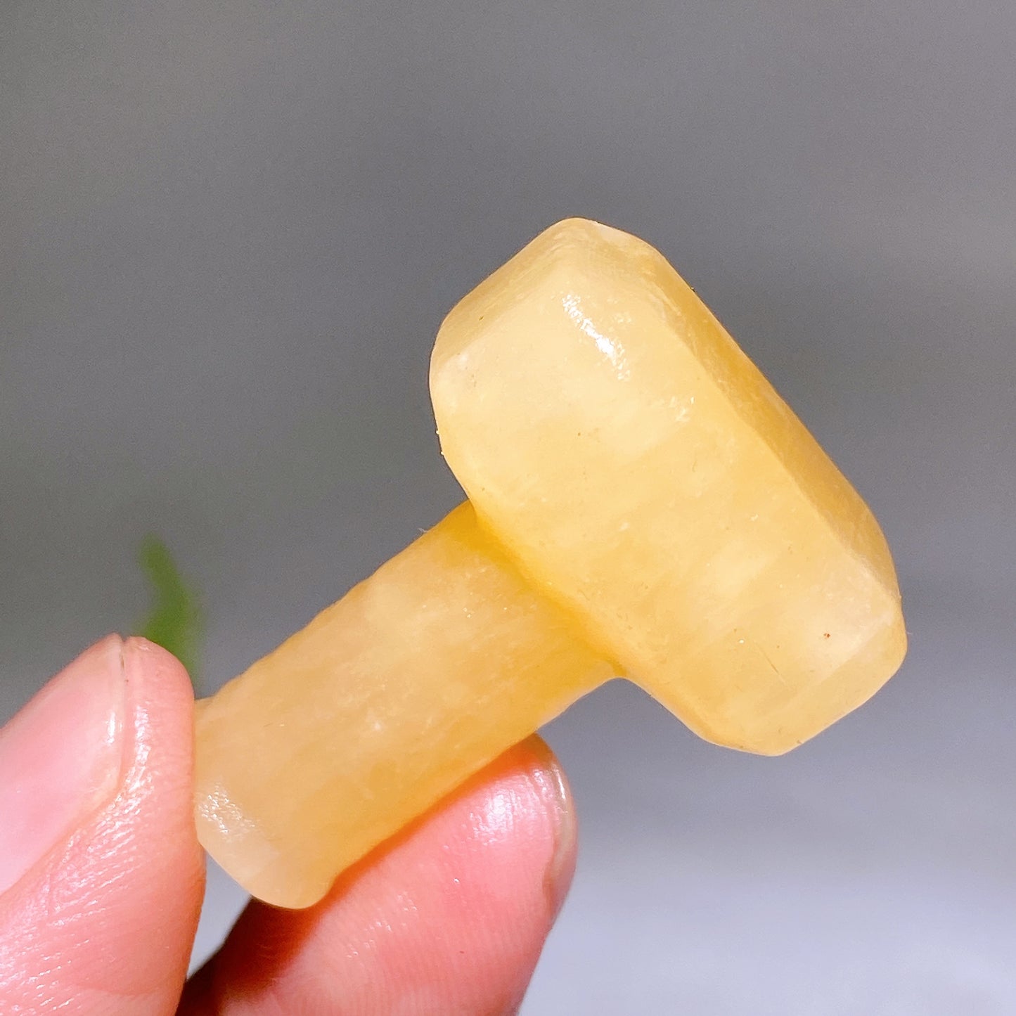 1.3" Natural Crystal Hammer Carving Wholesale