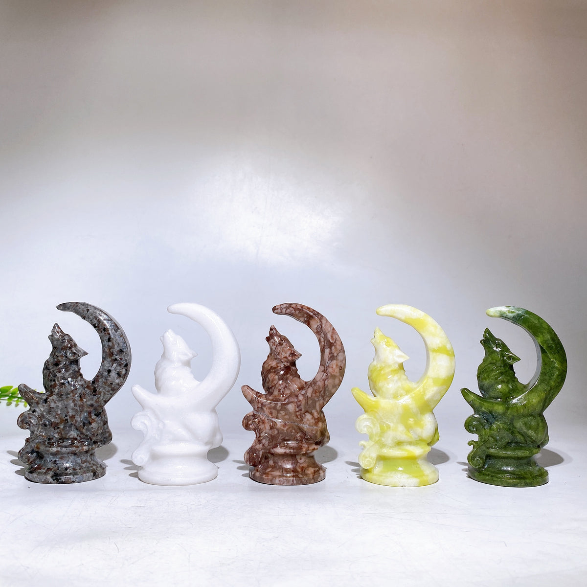 3.9" 4.8" Natural Cryrstal Wolf Moon Carving Wholesale New Arrival