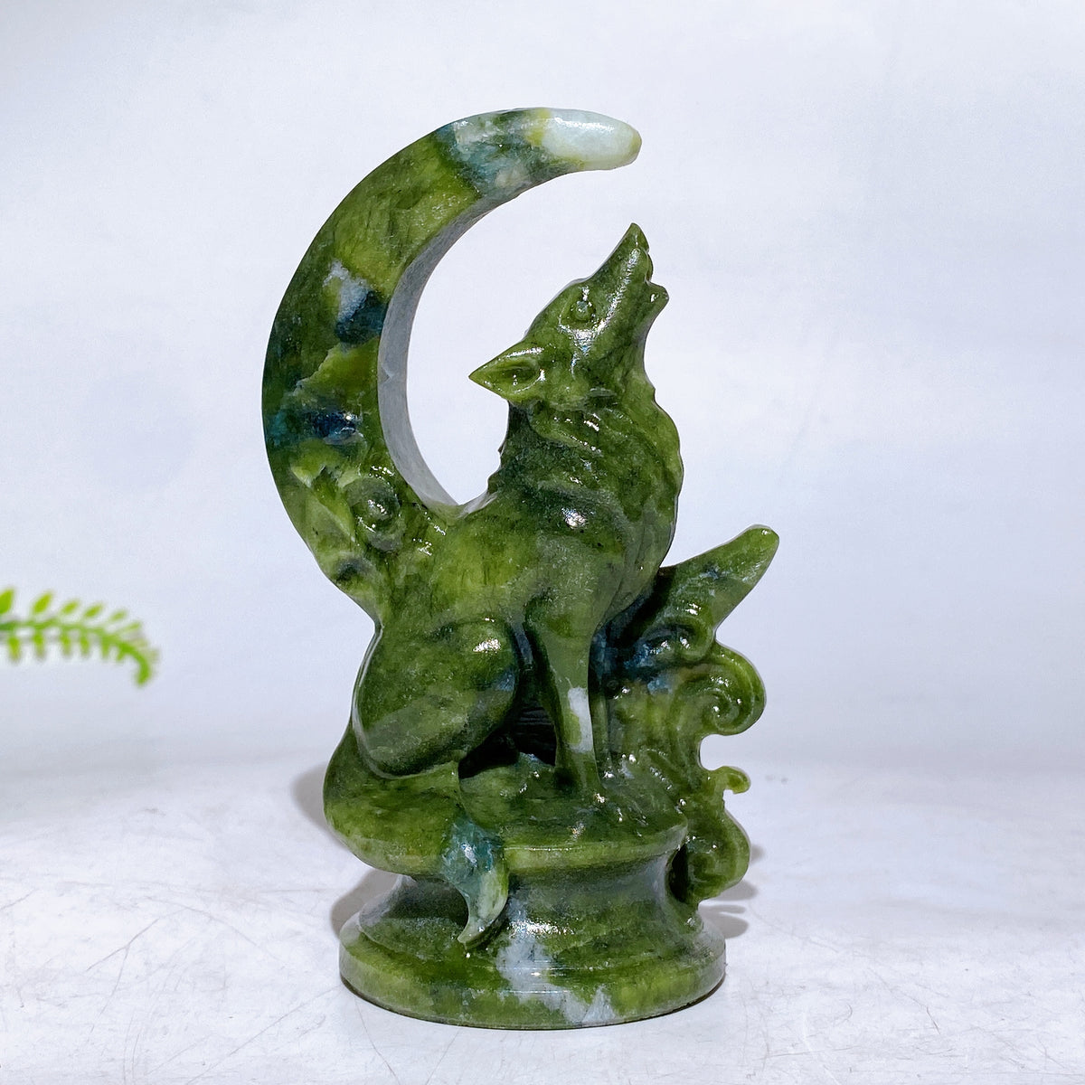 3.9" 4.8" Natural Cryrstal Wolf Moon Carving Wholesale New Arrival
