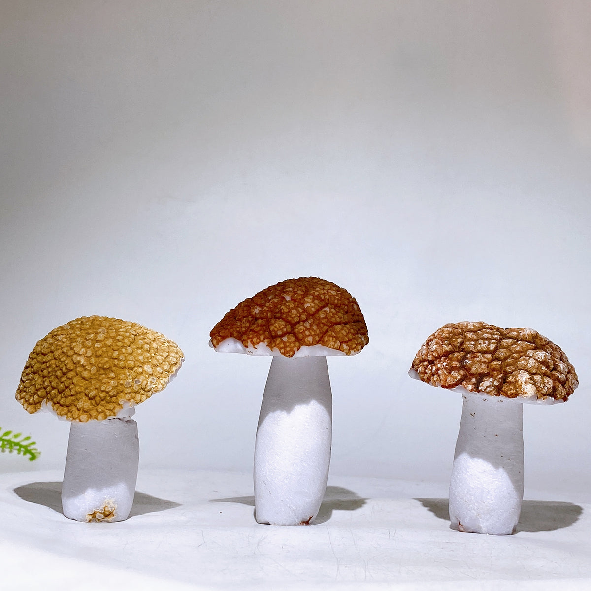 2.5"-3.3" Natural Agate Mushroom Carving Wholesale New Arrival