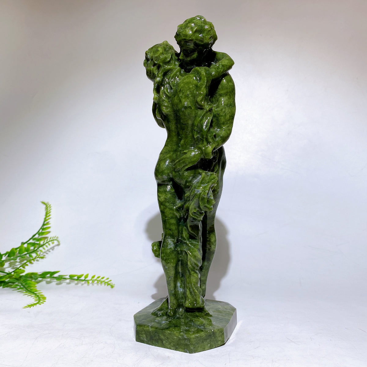 23cm-25cm Natural Crystal Huging Couple Carving Wholesale New Arrival