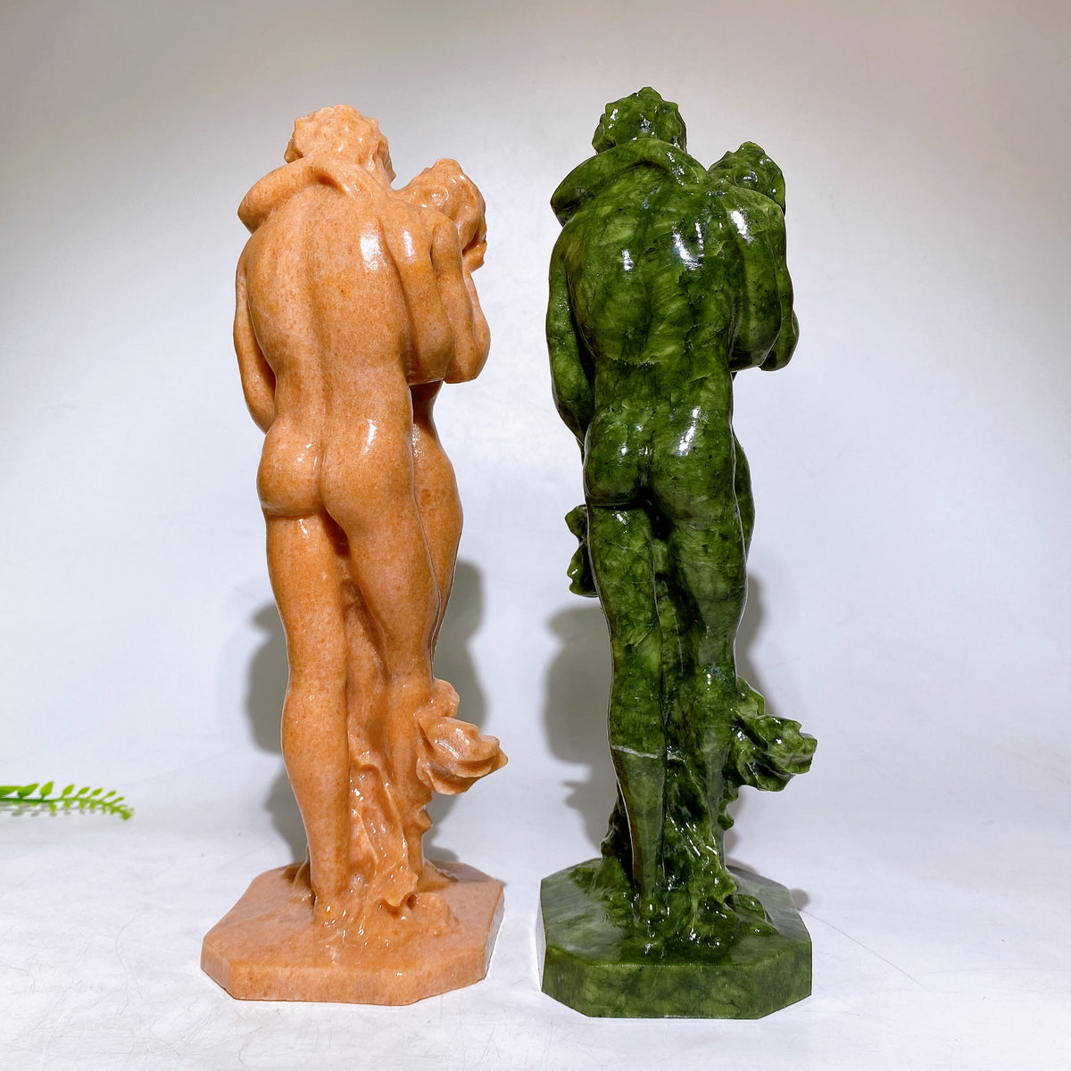 23cm-25cm Natural Crystal Huging Couple Carving Wholesale New Arrival