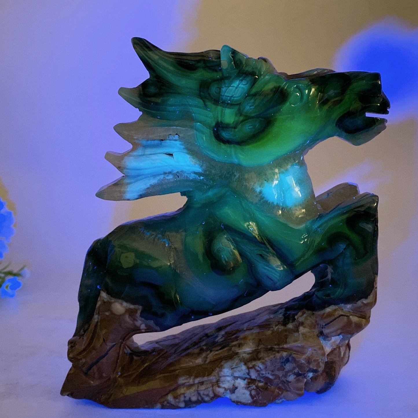 18cm Unique UV Reactive Volcanic Agate Horse Carving Crystal Healing Bulk Wholesale