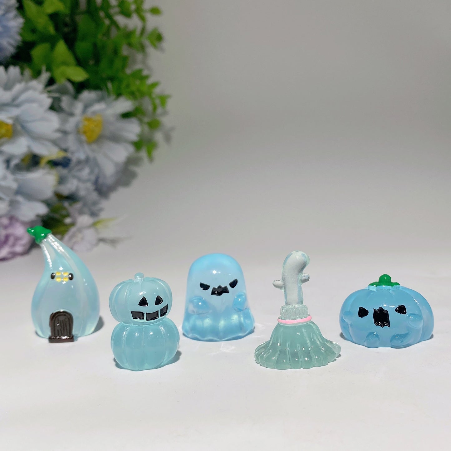 25-35mm Mini Luminous Pumpkin Ghost Broom Carvings for Halloween Bulk Wholesale