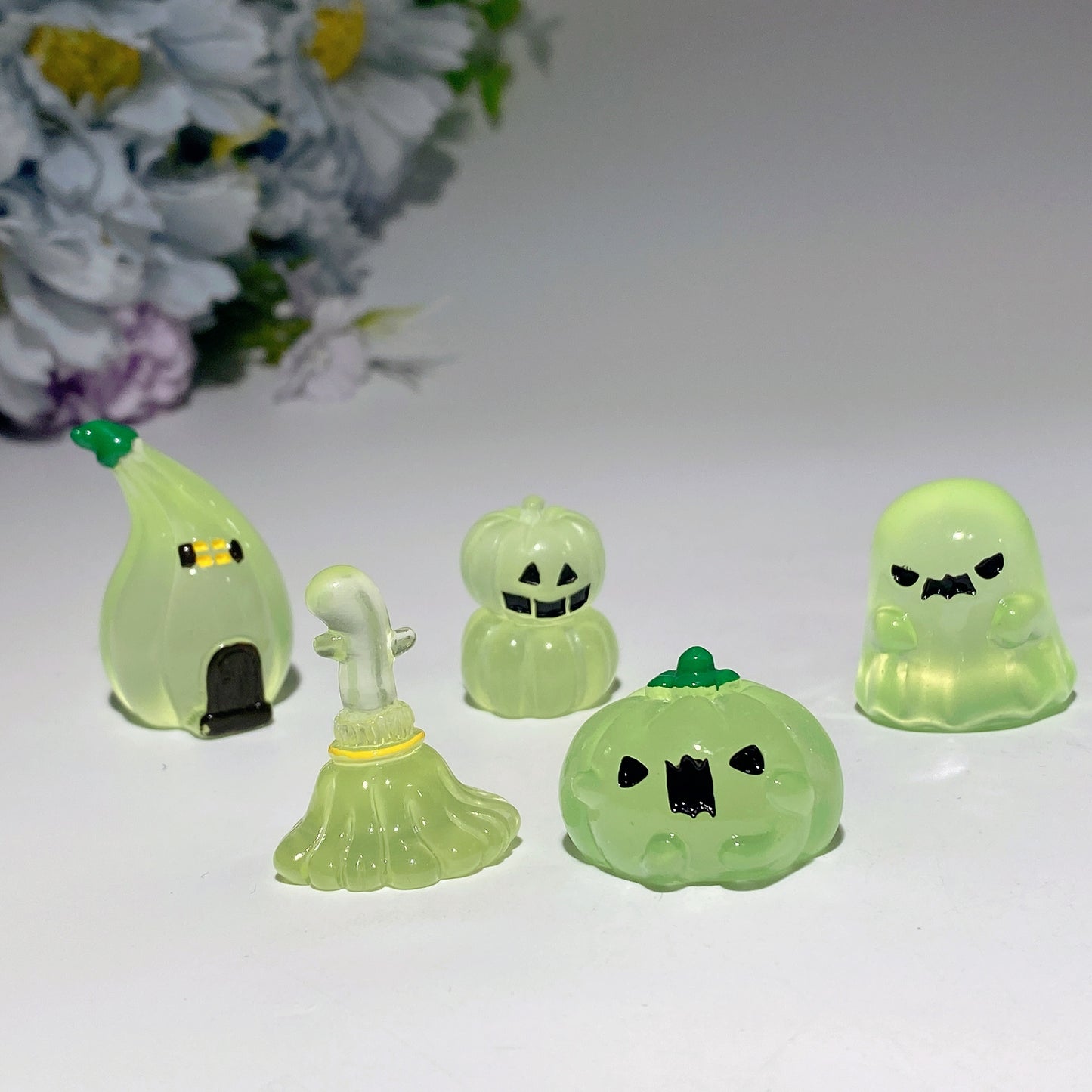 25-35mm Mini Luminous Pumpkin Ghost Broom Carvings for Halloween Bulk Wholesale