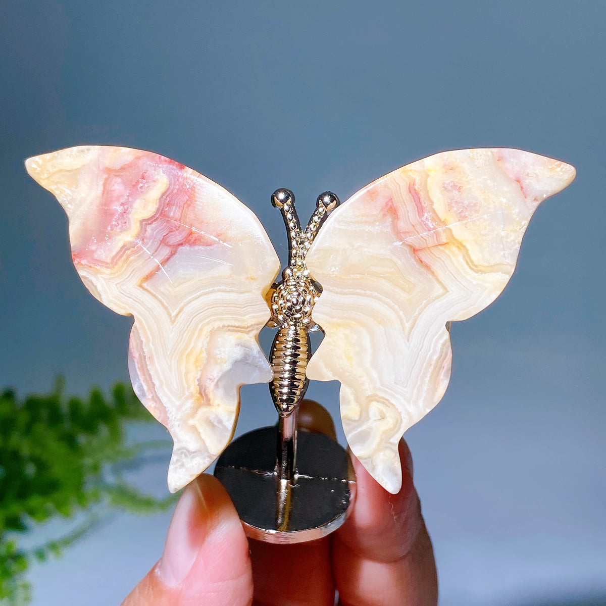 Natural Crystal Butterfly with Fixed Metal Stand Wholesale New Arrival