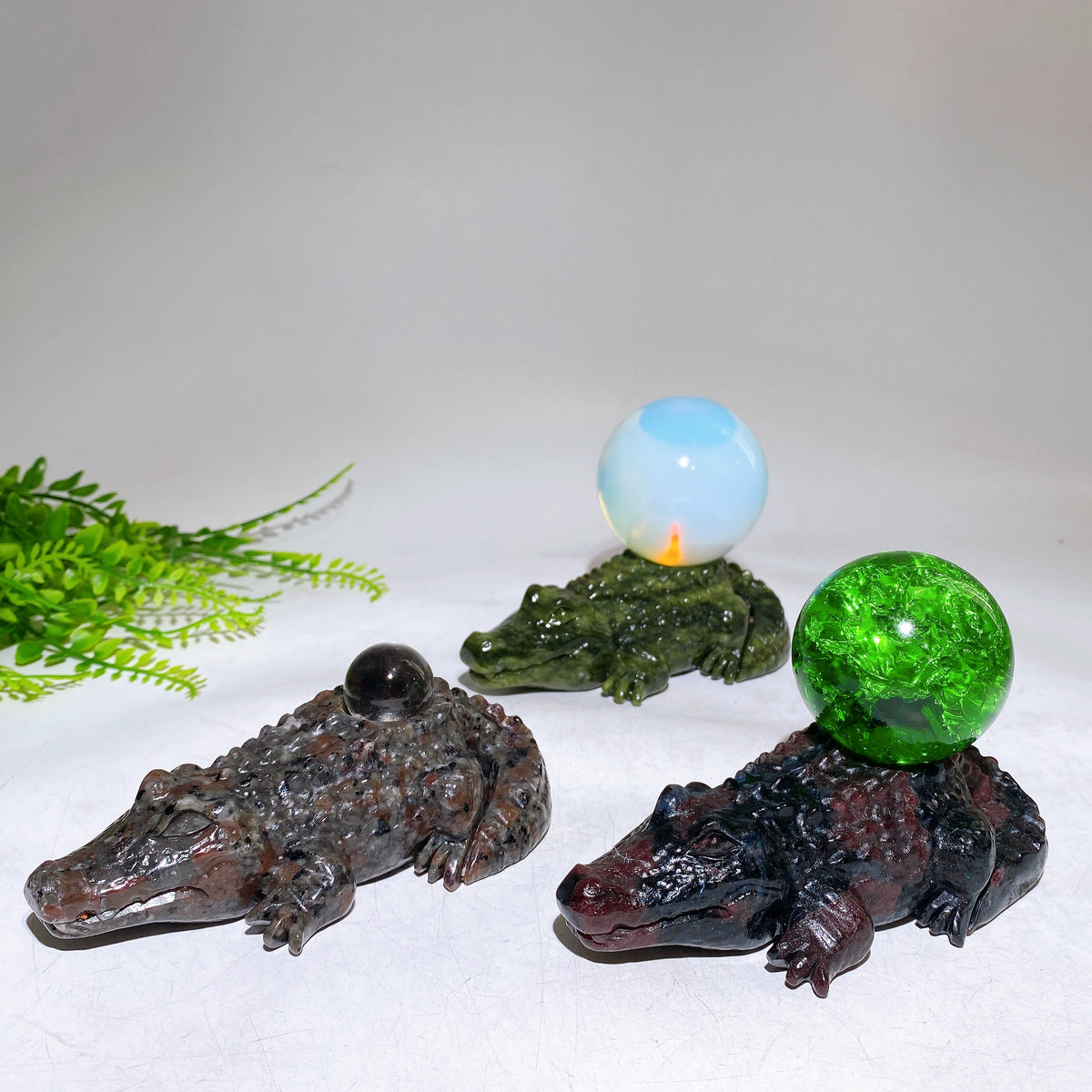 5.1" Crystal Crocodile Sphere Holder Wholesale