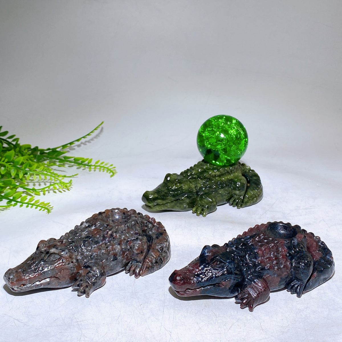 5.1" Crystal Crocodile Sphere Holder Wholesale