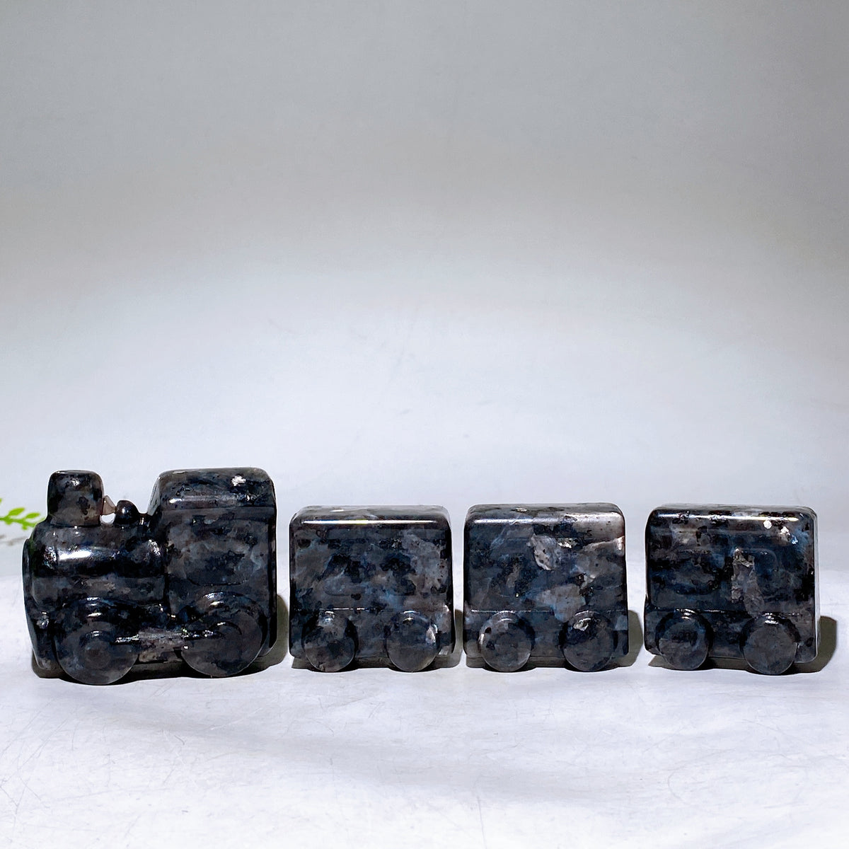Natural Crystal 4 Pieces Carriages Train Carving Set Wholesale