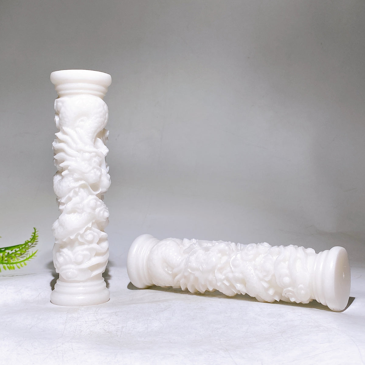 White Jade Pillar with Dragon Relievo Carving Wholesale