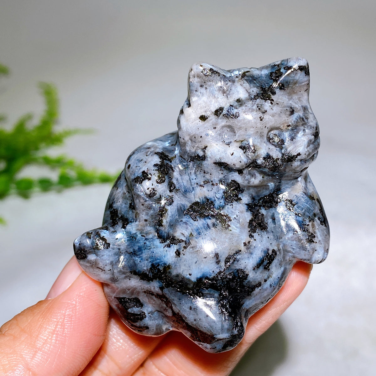 2.2" Natural Crystal Cat Carving Wholesale